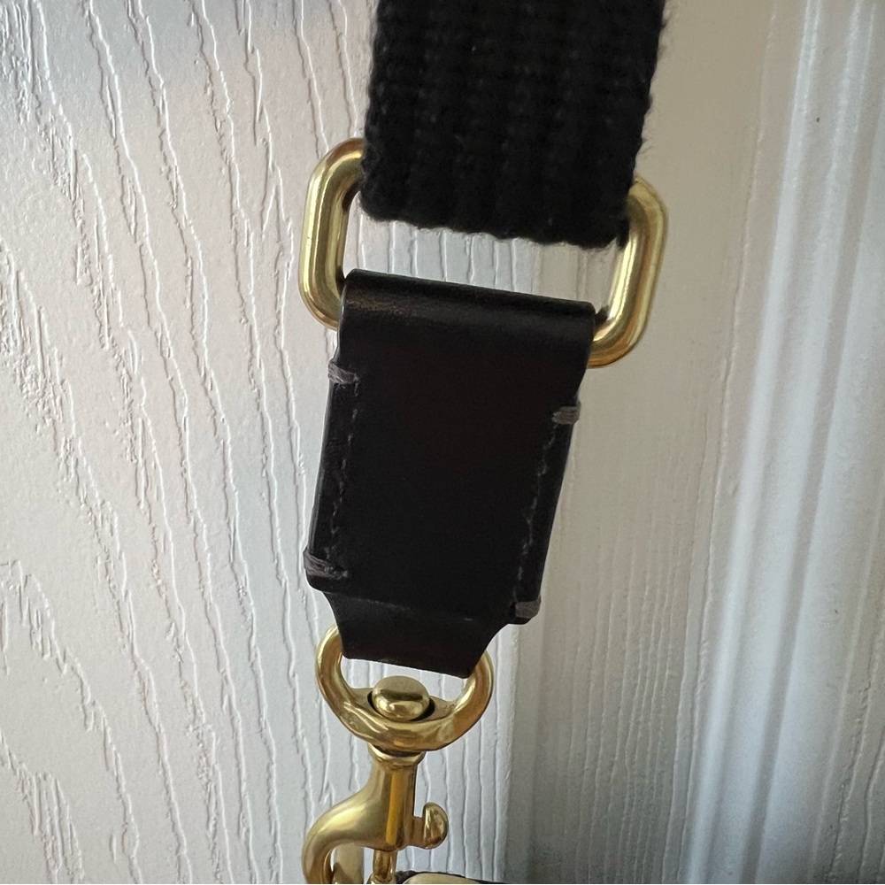 Coach Black Cross Body Bag with Gold Hardware signature design - Picture 8 of 9